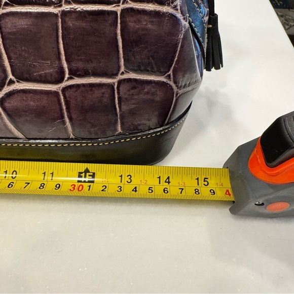 DOONEY & BOURKE CROC EMBOSSED COGNAC W/BLACK ACCENTS LEATHER TOTE SHOULDER BAG - Picture 9 of 16